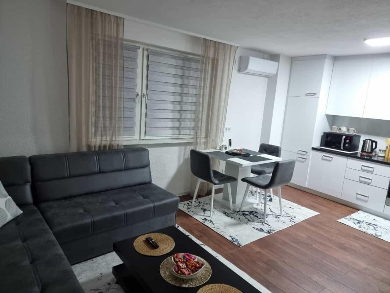 Apartments Four Seasons Sarajevo Bagian luar foto