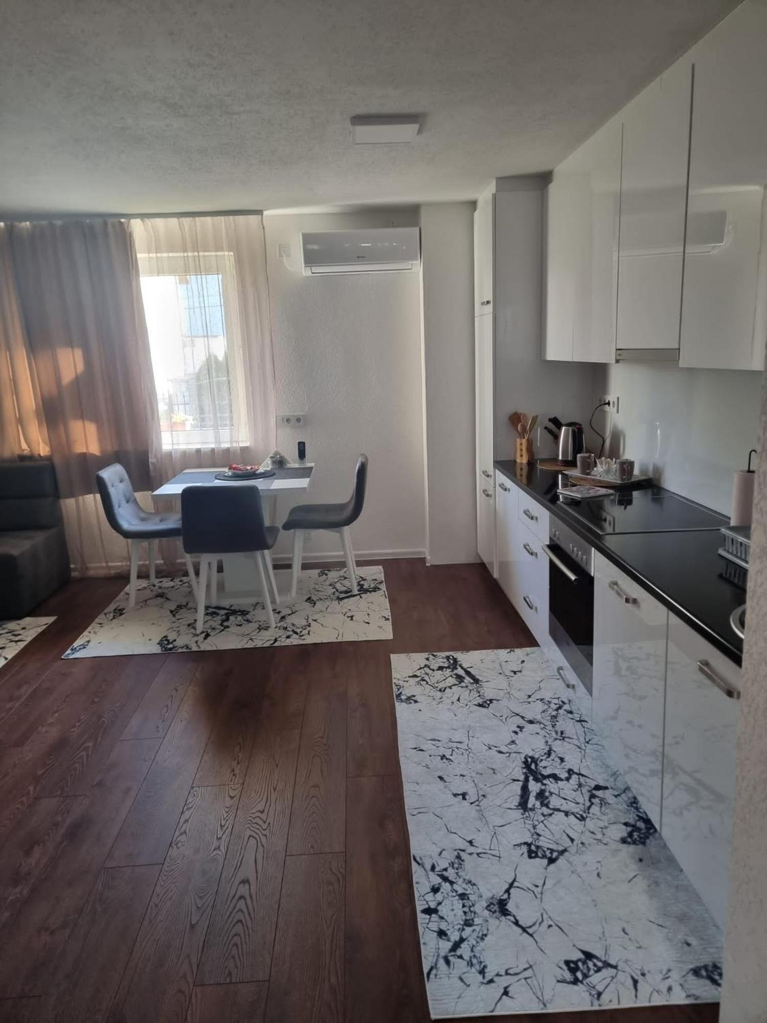 Apartments Four Seasons Sarajevo Bagian luar foto